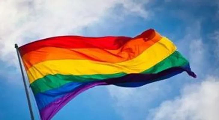 Egipto prohíbe homosexuales aparezcan en medios de comunicación; RD lo permite hasta en horario inadecuado