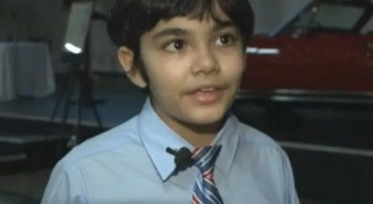 Con 11 años ya se graduó con tres títulos 