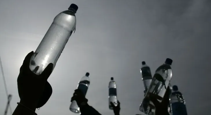 Beber mucha agua puede provocar convulsiones, coma y hasta la muerte