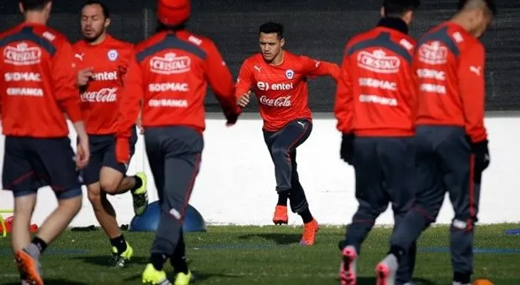 Chile-Uruguay, choque de estilos diferentes