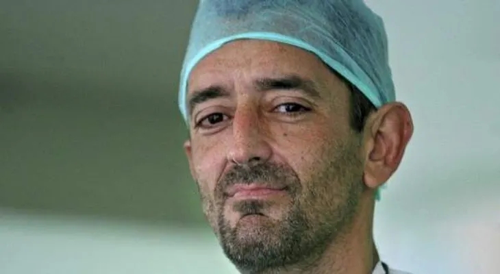 El doctor Cavadas reconstruye una separación de columna vertebral y pelvis a un tetrapléjico