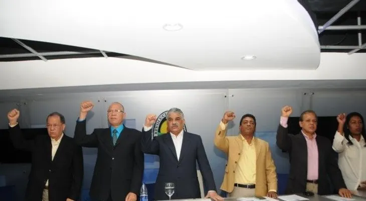 El PRD abrirá un padrón de "amigos y simpatizantes"