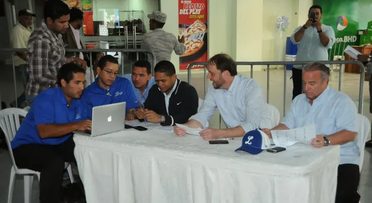 Gigantes y Licey terminan empatado en el Todos contra Todos; jugarán este sábado un partido decisivo