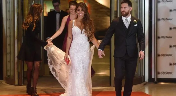 Este es el "miserable regalo" que recibió Messi de los invitados a su boda