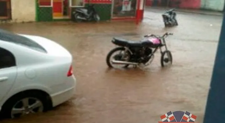 Lluvias provocan inundaciones en San Pedro de Macorís