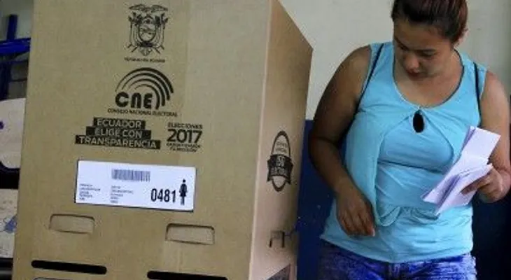 Elecciones en Ecuador se desarrollan con "absoluta normalidad", según CNE