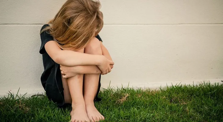 Un hombre de 28 años tuvo sexo con una niña de 11, y la Justicia francesa dice que hubo consentimiento 