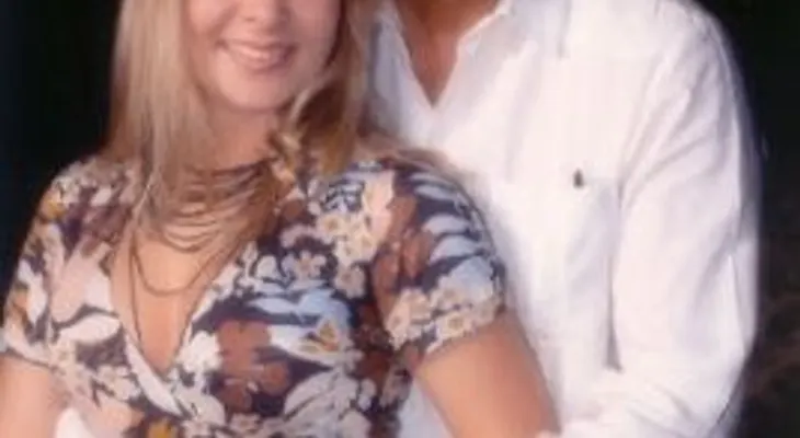 Esposa de Carlos Alfredo manda contundente mensaje a Tania Báez
