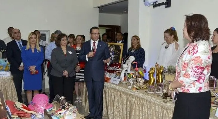 Cancillería realiza exposición "Búsqueda de Sectores Productivos, Artesanos, Mirex 2016"