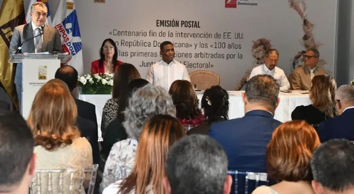 Circula sello por centenarios fin de intervención y primeras elecciones arbitradas por la JCE