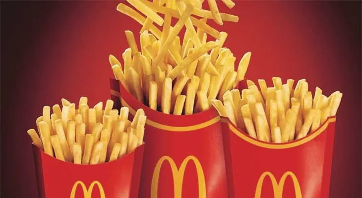 McDonald;s regalará papas fritas por el resto del año si gastas un dólar en su aplicación