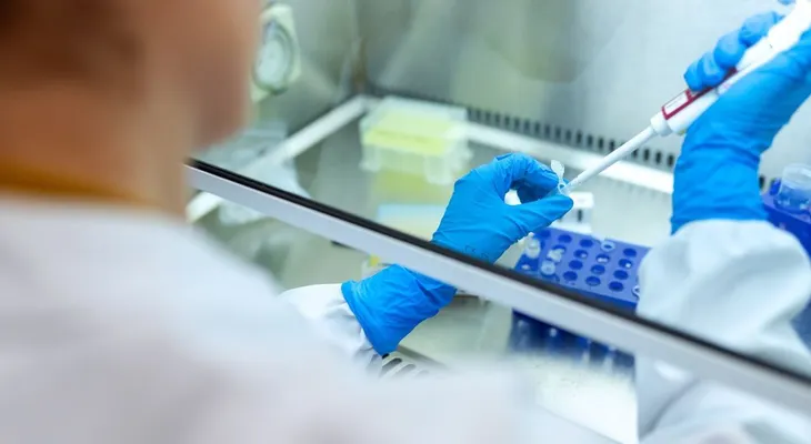 Crean un reloj que predice la evolución de pacientes con cáncer