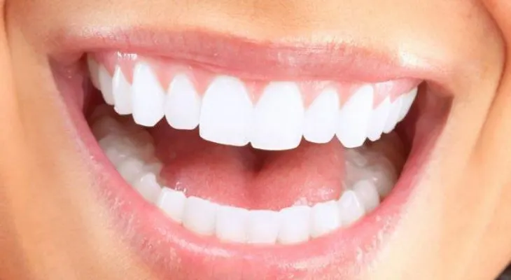 Mostrar una sonrisa en tu rostro te relaja y eleva tus defensas