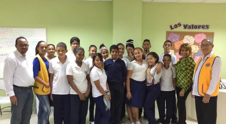 MJ coordina visita de jóvenes al Centro de Promoción de Salud Integral de Adolescentes