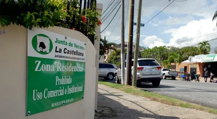 La proliferación de negocios desvirtúa áreas residenciales