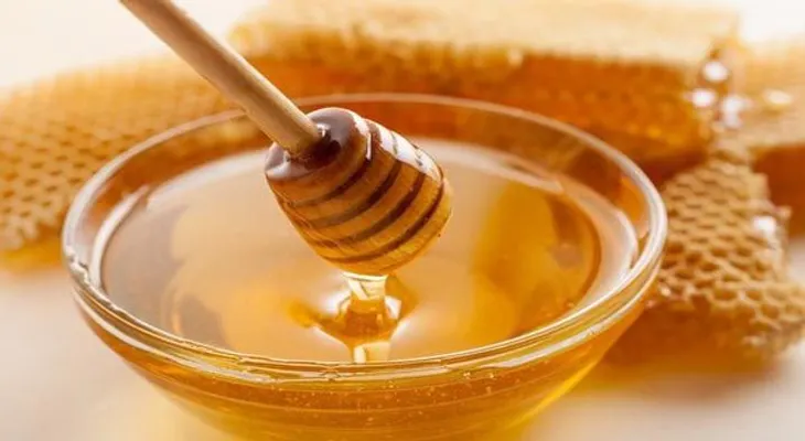 Unta esta pasta casera en tu cuerpo para protegerse de los rayos del sol