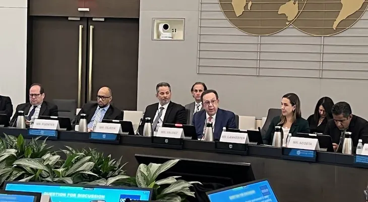 Valdez Albizu participa en reuniones anuales del FMI y del BM en Washington, D.C.