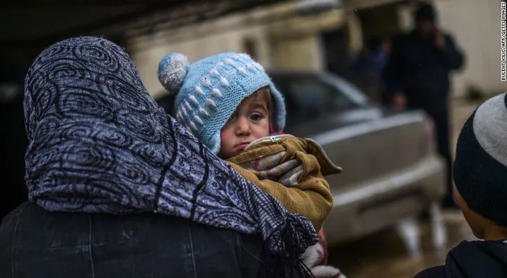 General de la OTAN: "ISIS se expande como un cáncer" en medio del éxodo de refugiados