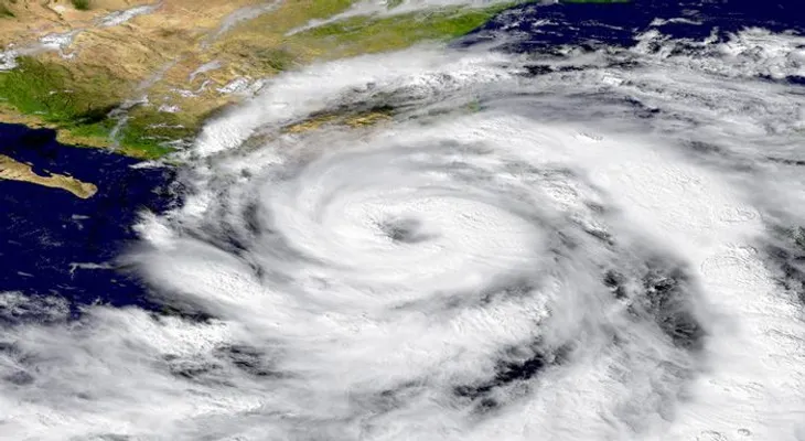 No te pierdas el temerario vuelo al centro del huracán Patricia, el más grande del que se tenga registro (VIDEO)