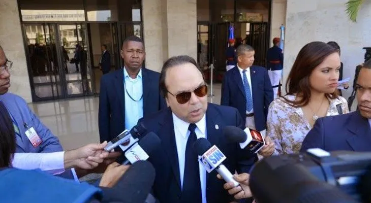 Vinicito pide controles por ébola incluyan la frontera con Haití