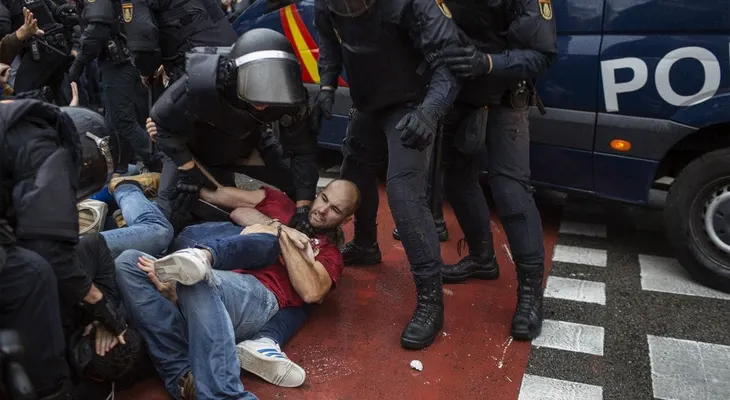 Termina Referéndum en Cataluña y confirman más de 760 heridos