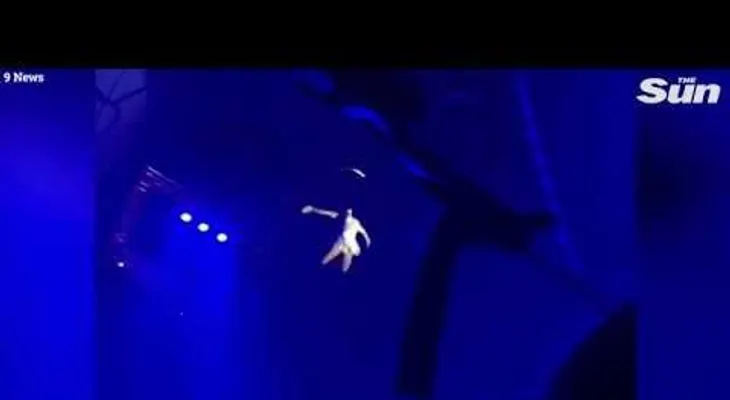 Una acróbata cae en pleno show de más de 10 metros de altura; paramédicos subieron atenderla