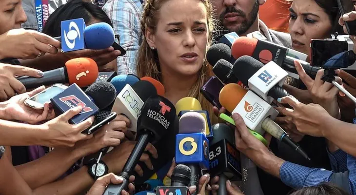 Lilian Tintori, esposa de Leopoldo López, denuncia que se le prohibió salir de Venezuela