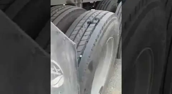 Un muerto y dos heridos en accidente en Santiago (VIDEO)