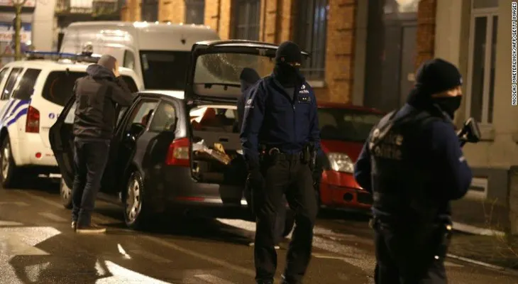 Francia identifica al sospechoso de coordinar los ataques de París y Bruselas