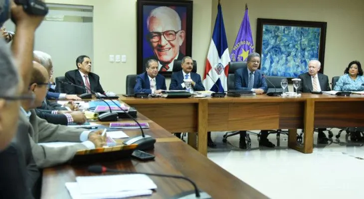 El Comité Político del PLD se reunirá este lunes 