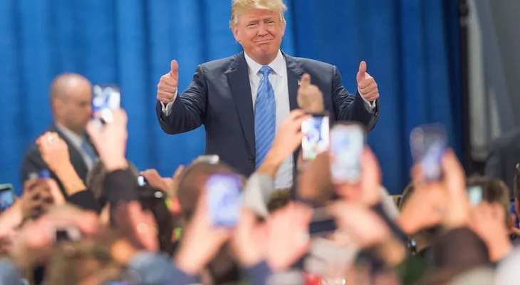 Encuesta CNN/ORC: Donald Trump solo, en la cima de la carrera por la candidatura republicana