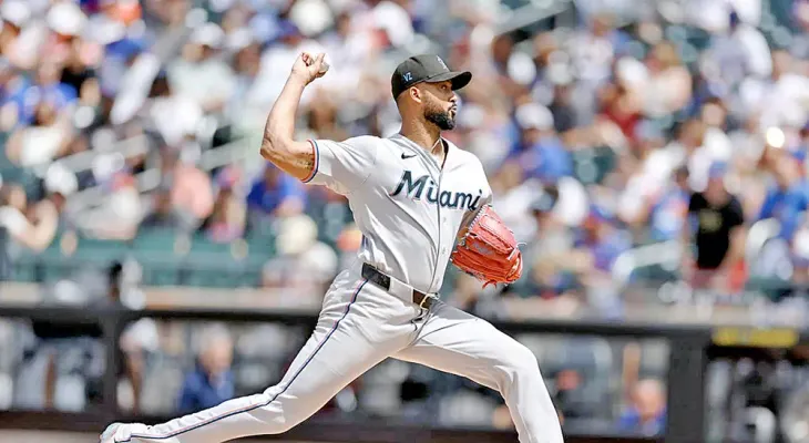 Sandy Alcántara suma su victoria 12 y los Marlins barren a los Mets en la serie