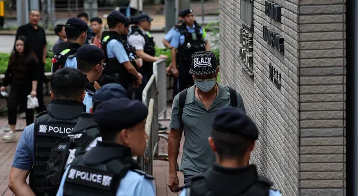 Corte de Hong Kong declara culpables a dos activistas por organizar vigilias del 4 de junio