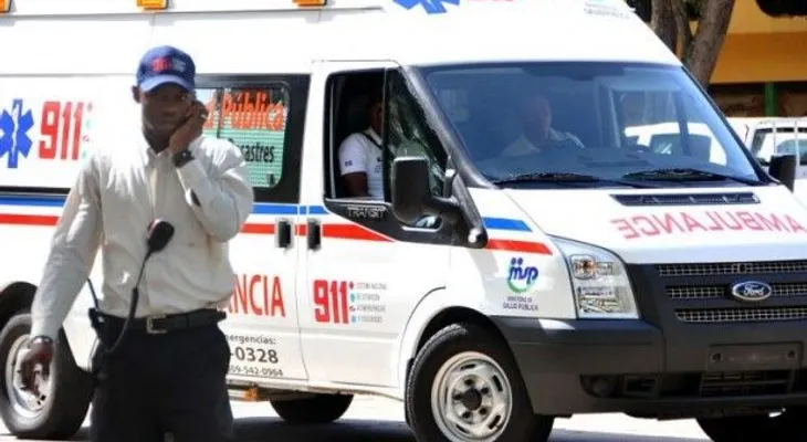 Bebé nace dentro de ambulancia del 911