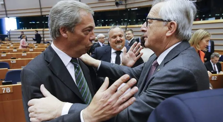 Día tenso en la Eurocámara: presidente de la Comisión Europea vs. impulsor del Brexit