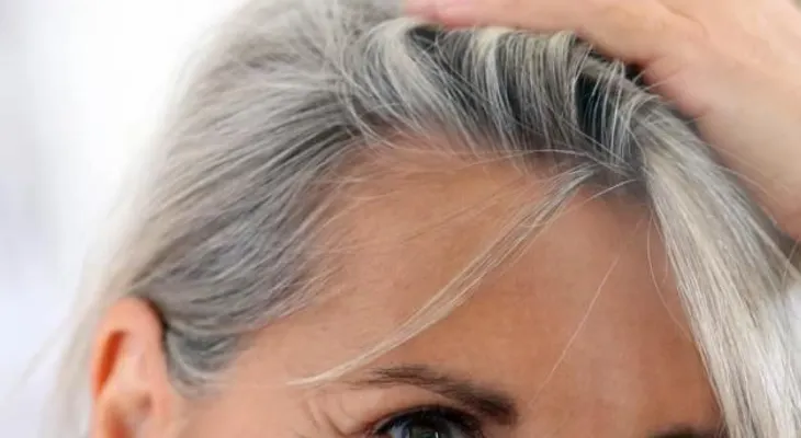Remedio con cáscara de papa para oscurecer las canas