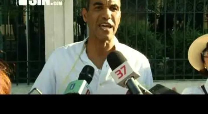 Empujones y macanazos en protesta contra OISOE (VIDEO)