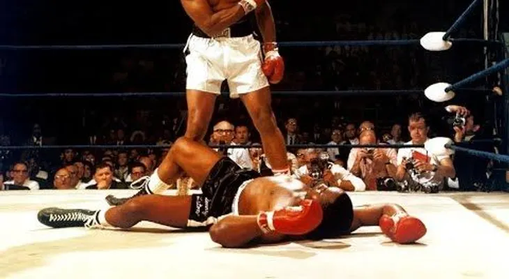 Fallece Muhammad Ali, el más grande del boxeo (10 mejores nocauts)