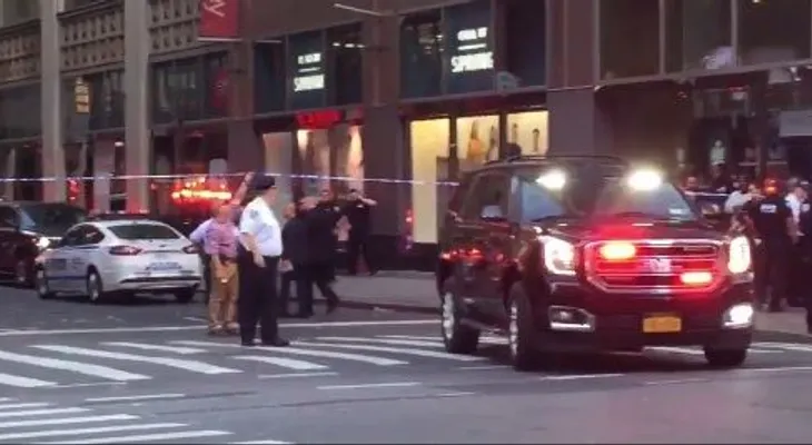Policía de NY realiza un fuerte despliegue por un tiroteo en Manhattan
