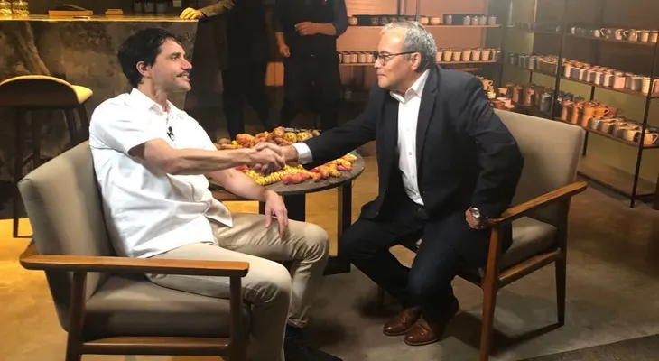 Camilo conversa con el chef peruano Virgilio Martínez