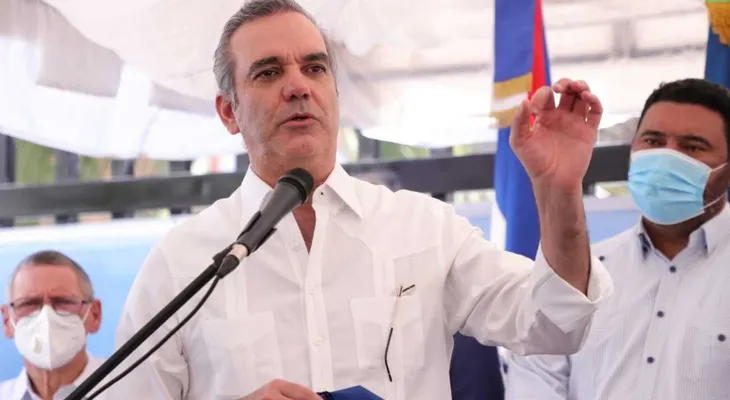Abinader anuncia construcción de tres centros de traumas en diferentes puntos del país