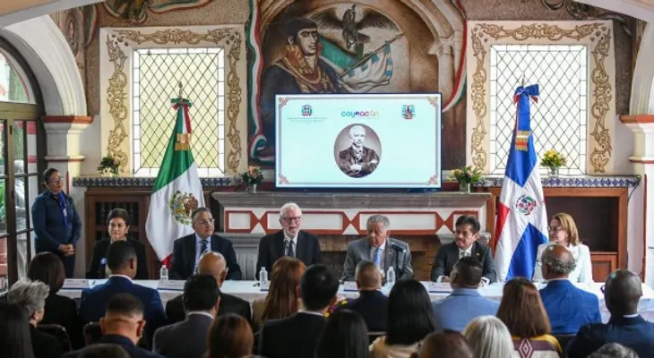 RD dona a México busto del dominicano Antonio Delfín Madrigal, gestor del título "Benemérito de las Américas" para Juárez