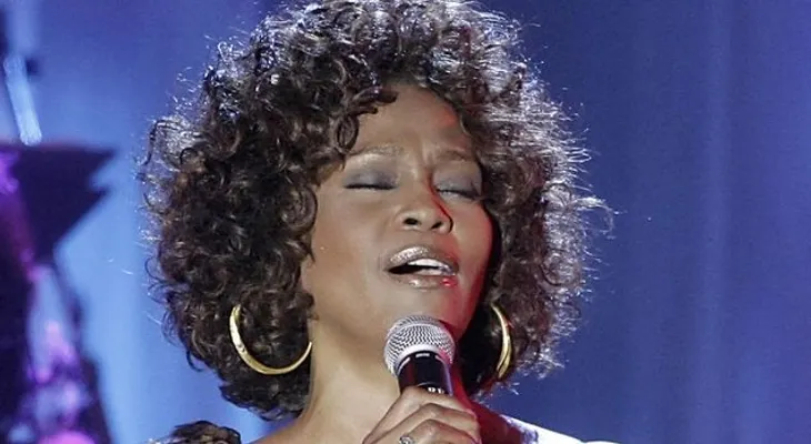 CD/DVD en vivo de Whitney Houston sale el 10 de noviembre. 