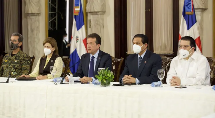 Gobierno promulga decreto que regula el metanol, para arreciar la lucha contra el alcohol adulterado