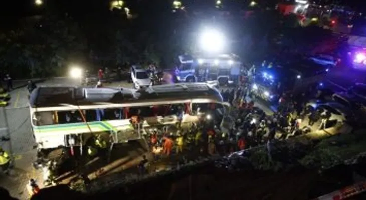 Accidente de autobús de la Orquesta de Cámara de Chile deja una violista muerta y diez heridos en Valparaíso