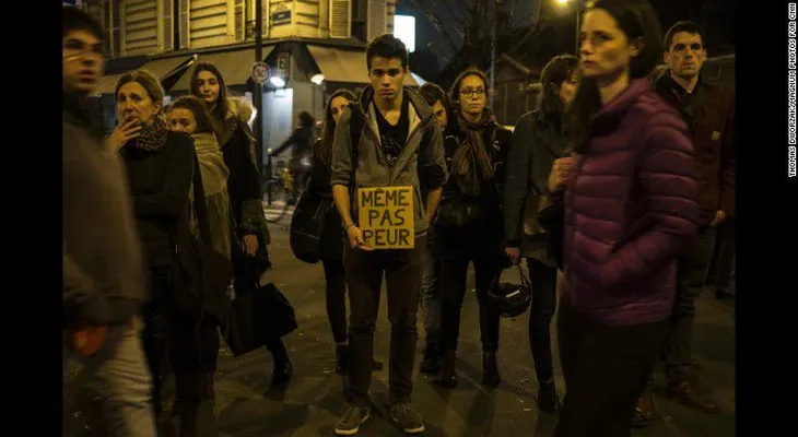 Falsedades e inexactitudes que surgieron en redes tras los ataques en París