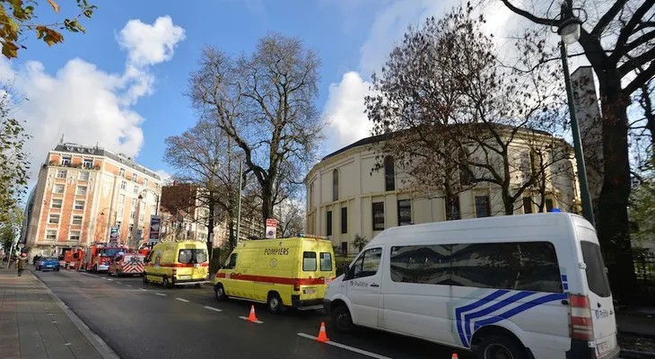 Alerta en Gran Mezquita de Bruselas por paquete sospechoso