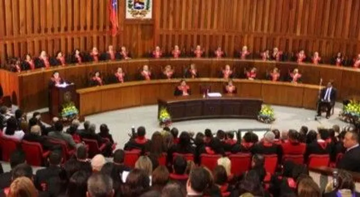 Tribunal Supremo de Venezuela renuncia a asumir funciones del Parlamento
