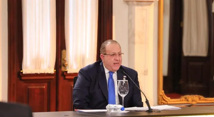 Magín Díaz: subsidios a combustibles y electricidad superan los RD$135,000 millones para contener precios