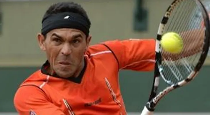 Víctor Estrella sube a 66 en ranking mundial